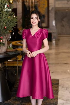 Satin Cloth Frock Models, Satin Frock Design, Korean Frocks For Women, Satin Frocks For Women, Korean Fashion Dress Elegant, Satin Frock, Frocks For Women, Modern Filipiniana Dress, Frock Models