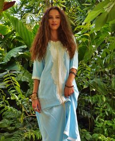 oooooooooooooooooooo ooo This Moroccan Kaftan dress is so cozy, it's definately idea for wearing during the weekend, or when you just want to relax at home. Although this caftan is really cozy, because the style is so elegant, it could be worn for an exotic night in, or when you want to wow your friends at your home party. Or wear it outdoors with boots, great for a BOHO Look. This caftan could be used for maternity-wear as well, and is very comfortable and elegant for the mum to be! I live in L Kaftan Ramadan, Moroccan Kaftan Dress, Dress Kaftan, Moroccan Kaftan, Beach Cover Ups, Resort Dresses, Summer Gifts, Autumn Dress, Cover Ups