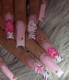 Hello Kitty Bling Nails, Pink Latina Nails, Pink Xl Nails, Nail Set Up, Crazy Nails Ideas, Pink Bling Acrylic Nails, Blk Nails, Pink Y2k Nails