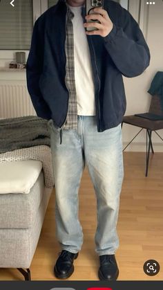 Fall Guy Outfits Casual, Fall Outfit Guys, College Guy Style, Outfit 90s Hombre, Layer Outfits Men, Men Carhartt Outfit, Indie Outfit Men, Grandpa Style Aesthetic Men, Fall Guy Outfits