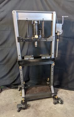 Modified 30 ton Harbor Freight press

https://www.instagram.com/p/CObPWL0DVHu/?igshid=vni6ygclm7zh Hydraulic Shop Press, Steel Furniture Design, Metal Bender, Welding Cart, Welded Furniture, Metal Fabrication Tools, Metal Fab, Fabrication Tools