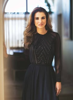 Princess Rania, Queen Rania Style, Marc Jacobs Dress, Queen Rania Of Jordan, Rania Of Jordan, Instagram Queen, Queen Rania, Modesty Fashion, Queen Dress