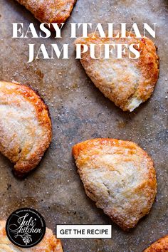 Jam pastry puffs baked fresh in the oven with text "Easy Italian Jam puffs, get the recipe." Poptart Recipe Homemade, Homemade Poptart, Jam Puff Pastry, Jam Breakfast, Breakfast At Home, Poptart Recipe, Breakfast Pastry, Pie Dough Recipe