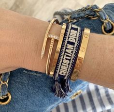 Bracelets Stack, Xoxo Jewelry, Wrist Jewelry, Luxe Jewelry, Dope Jewelry, Jewelry Fashion Trends, Classy Jewelry, Jewelry Essentials, Stacked Jewelry