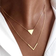 Anthropologie Elegant Triangle Pendant Necklace Brand New Gold Plated Triangle V Pendant Fast Shipping Thanksgiving Jewelry, Trendy Chokers, Geometric Pendant Necklace, Casual Necklaces, Double Necklace, Style Français, Versatile Jewelry, Triangle Pendant, Anthropologie Jewelry