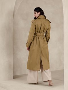 Timeless Trench Coat | Banana Republic Cotton Raincoat For Fall, Cotton Raincoat For Workwear In Fall, Fall Cotton Raincoat For Workwear, Fall Cotton Raincoat For Work, Spring Trench Coat, Spring Trench, Shoulder Epaulettes, Pink Trench Coat, Khaki Trench