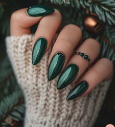 Simple Fall Nails, Green Nail Art, Green Nail Designs, Green Nail, Short Nails Art, Fall Nail Art, Fall Nail Colors, Autumn Nails, Fall Nail