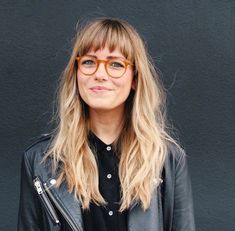 hair cut ideas Bob Pendek, Bangs And Glasses, Long Hair With Bangs, Long Blonde, Long Blonde Hair, Hair Envy, Hair Today, Great Hair, Trendy Hairstyles