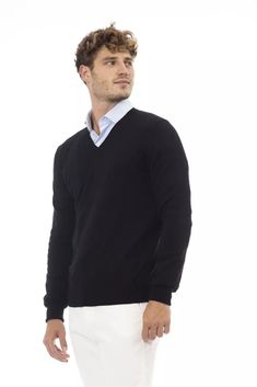 V-neck Sweater Long Sleeves. Fine Rib Collar. Cuffs And Bottom Hem. Regular Fit. Luxury Men's Wool V-neck Sweater, Luxury Men's V-neck Sweater For Workwear, Gents Fashion, Bee Embroidery, Studio S, Wool Blend Sweater, Sweater Sleeves, Modern Man, Long Sweaters