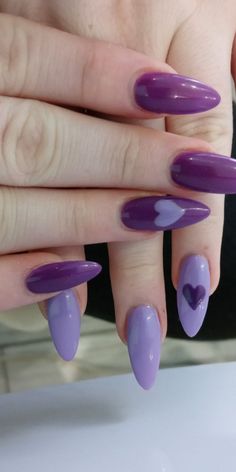 Nail Ideas Purple Almond, Purple Heart Acrylic Nails, Simple Purple Nail Designs Almond, Almond Nails Trendy Black, Purple Oval Nails Designs, Dip Nail Ideas Oval, Purple Dip Powder Nails Design, Heart Almond Acrylic Nails, Cute Dark Purple Nails