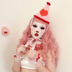 Halloween Outfit Inspiration, Creepy Cute Halloween Costumes, Pastel Clown Costume, Cute Clown Halloween, Creepy Clown Aesthetic, Creepy Cute Makeup, Pastel Clown Makeup, Pink Clown Makeup