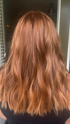 Red Hair With Darker Highlights, Vanilla Copper Hair, Light Radiant Auburn Hair, Hair Dye Ideas For Natural Red Heads, Coper Golden Hair, Highlights For Redheads Gingers, Medium Length Haircut Redhead, Penny Copper Hair, Wanda Hair Color