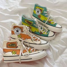 Scooby Doo Clothes, All Star Cano Alto, Allstar Converse, Cute Converse, Custom Shoes Diy, Diy Sneakers, Preppy Shoes, Shoes Diy, Funky Shoes