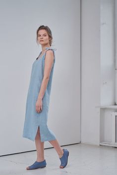 MsWrinkle’s clothing – from human to human.  100% handmade.*Description*- Linen slip dress with ties, side slits and pockets. Length can be adjusted with the ties;- Dress is also available in knee length - https://www.etsy.com/listing/691981297/linen-tie-dress-linen-slip-dress-linen?ref=shop_home_active_1&frs=1- High quality European linen;- Washed and softened (doesn't shrink anymore);- Medium weight linen (150 g/m2);- Our linen is OEKO-TEX certified that meets human ecological safety requi Linen Beach Dress, Maxi Dress Linen, Linen Slip Dress, White Summer Tops, Strappy Midi Dress, Loose Fit Blouse, Short Sleeve Shirt Women, Linen Tshirts, Linen Jumpsuit