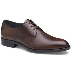 Crafted in Italy for Johnston & Murphy Collection, this plain toe shoe is a dress shoe for modern times. Hand-stained Italian calfskin upper with the comfort of a rubber sole. Removable, cushioned leather-covered footbed and leather lining. Casual Oxford Shoes, Shoe Warehouse, Bit Loafers, Oxford Dress Shoes, Closed Toe Shoes, Johnston Murphy, Modern Times, Dress Shoe, Round Toe Heels