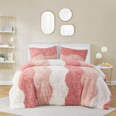 Intelligent Design 2pc Twin/Twin Extra Long Rachel Ombre Shaggy Comforter Bedding Set Blush Faux Fur Comforter, Chic Bedding Sets, Fur Comforter, Chic Bedding, Comforter Bedding Sets, Intelligent Design, Bedding Stores, Quality Bedding, Comforter Set