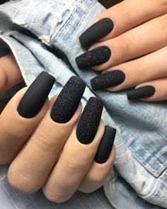 Black Gel Nails, Nails With Glitter, Valentine Nails, Matte Nails Design, Makijaż Smokey Eye