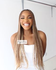 B29C7671-EA1E-4767-ABD0-DE09E904C840 Platinum Strawberry Blonde, Light Braids, Long Box Braids Styles, Full Braids, Different Braid Hairstyles, Long Crochet Braids, Bone Straight Hair, Wavy Hair With Braid, Braided Headwrap