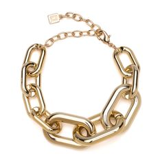 Chunky, loud and oh-so-chic, the chainlink Erin Bracelet is here to make a statement. Love me in: Gold, Silver Gold-plated brass Lobster clasp Modern Brass Chain Bracelet, Chunky Link Chain Bracelet, Chic Metal Chain Link Bracelet, Brass Chain Link Bracelets, Brass Chain Link Bracelet, Metal Bracelet With Chunky Chain For Fashion, Modern Metal Chain Bracelet, Elegant Brass Chain Bracelet With Chunky Chain, Modern Gold-tone Chunky Chain Bracelet