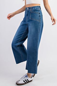 cropped denim straight leg jeans Jennie Jeans, Cropped Straight Leg Jeans, Fashion Newsletter, Jeans Cropped, Chambray Dress, Curvy Dress, Bag Dress, Skirt Leggings, Romper With Skirt