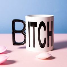 Take My Money, 웃긴 사진, Cool Mugs, Fun Gifts, Cute Room Decor, Dream House Decor, Cute Mugs, Cups And Mugs, Cool Gadgets