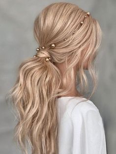 Backcombed Ponytail, Messy Ponytail Hairstyles, Voluminous Ponytail, Messy Ponytail, Small Butterfly, Wedding Hair Inspiration, Amazing Hair, 짧은 머리, Wedding Hair And Makeup