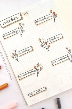 30+ Bullet journal spread examples and ideas for Fall / Autumn #bulletjournal #bujospread #bujoideas Bullet Journal Spread Ideas, Journal Spread Ideas, Bullet Journal Paper, Bullet Journal Weekly Spread