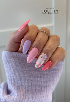 Verwendete Produkte:  www.prettynailshop24.de Shellac- Burnt Neon-Coral Shellac - Lilac Macaron Shellac - Exotic Ochid Shellac - Pastell Cherry Blossom Shellac - Spring Rose Shellac - White Shellac - Pastell Monstera Leaf Dainty Nail Ideas, Matte Nail Designs Ideas, Lila Nail Art, Nails Pastell, White Shellac, Teen Nails, Spring Rose, Unghie Sfumate, Manicure Nail Designs