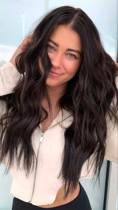 Chelate Brown Hair, Fall Brunnet Hair, Women’s Dark Hair Color, Tia Booth Hair Dark, Chocolate Brown Hair With Black Roots, Dark Cocoa Hair Color, Dark Brown Hair With Dimension Straight, Dark Brunette Hair Fair Skin, Cute Dark Hair Ideas