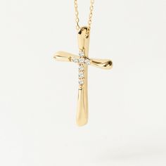 1- P R O D U C T ∙ D E S C R I P T I O N Give your style a touch of elegance with our Diamond Bold Cross Necklace in 14K Gold. Crafted with love and care, this exquisite piece embodies femininity and grace, making it the perfect accessory for an affectionate woman. Elevate your look and embrace the beauty of this stunning necklace, adorned with sparkling diamonds that will leave you feeling cherished and radiant. 2- P R O D U C T ∙ D E T A I L S Diamond quality: * Diamond type: Natural * Diamond Gold Cross Necklaces, Diamond Cross Necklace, Cross Necklaces, Faith Necklace, Gold Cross Necklace, Diamond Cross Pendants, Diamond Cross, Cross Jewelry, Gold Cross