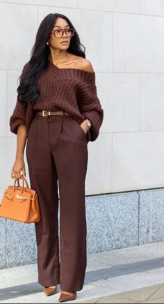 2023 Fashion Trends Work, Trending Fall Outfits, Semi Formal Mujer, Fall 2023 Fashion Trends, Chic Fall Outfit, Fall Walk, Fall 2023 Fashion, 2023 Fashion Trends, Fashion Trend Forecast