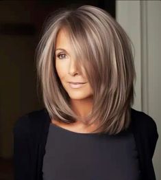 Med Length Womens Haircuts, Laura Wright Hair, Grey Hairstyles, Long Bobs, Birthday Hair, Shoulder Length Hair Cuts, Haircuts For Medium Hair, Haircut And Color, Penteado Cabelo Curto