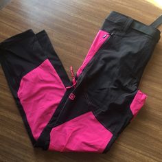 Nwt Izas Pants Nimba Color. Black And Pink Size. Xl Sporty Pink Bottoms For Outdoor Activities, Sporty Pink Bottoms For Outdoor, Pink Stretch Bottoms For Outdoor, Black Cargo Pants, Black Cargo, Pink Pants, Black And Pink, Track Pants, Pink Black