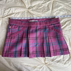 The Cutest Vintage Pink Plaid Pleated Micro Mini From Hollister. Low Rise/ Low Waisted. Sooo Y2k! Perfect Condition, Basically Brand New. Says Size 5 But Fits Like A Small. Pink Cotton Mini Skirt With Pockets, Pink Skirted Skort With Pockets, Pink Pleated School Skirt, Pink Skirted Bottoms With Pockets, Preppy Pink Cotton Skirt, Pink Mini Skirt With Pockets, Pink Cotton Skort For School, Pink Mini Skort For School, School-appropriate Pink Pleated Mini Skirt