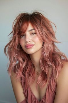 Rose Gold Hair Makeup, Rose Gold Copper Hair Color, Curly Peach Hair, Late Summer Hair Color Ideas, Rose Gold Hair With Curtain Bangs, Rose Peach Hair, Rose Gold Peach Hair, Red Pink Ombre Hair, Cherry Blonde Balayage