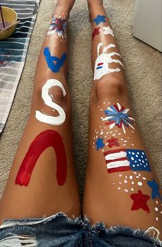 Fourth Of July Pics, 4th Of July Pics, July 4 1776, Fb Games, Spirit Week Outfits, Leg Art, Leg Painting