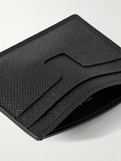 TOM FORD knows how to make any accessory look elegant, this cardholder is just one example. Made in Italy from durable full-grain leather, it's fitted with two practical card slots and features a silver-tone money clip at the back. Luxury Elegant Men's Card Holder, Luxury Men's Everyday Card Holder, Tom Ford Wallet, Tom Ford Card Holder, Luxury Compact Leather Card Holder, Leather Money Clip Wallet, Leather Cardholder, Leather Money Clips, Black Toms