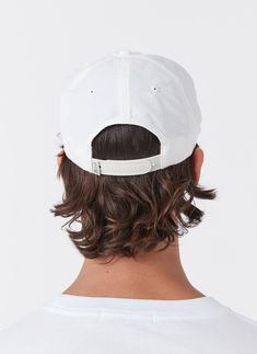 The Barney Cools Disco Cap in Off White features a 5 panel construction with snapback closure. • Adjustable closure for various head sizes• 68% Cotton 32% Nylon Lightweight Ripstop• 5-Panel Baseball Fit Off White, Baseball, White