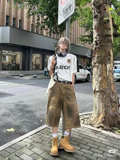 Acubi Fashion Masculine, Chinese Fashion, Simple Fits, Pic Pose, Men's Wear, Look At Me, Outfit Casual, Chinese Style, Boy Outfits