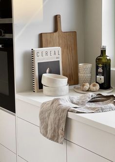 the kitchen counter is clean and ready to be used for cooking, baking or other things