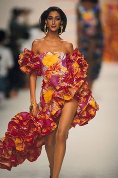 SS1992 Vintage Runway, Exotic Fashion, Naomi Campbell, Glam Dresses, Kate Moss, Fashion History, Fancy Dresses