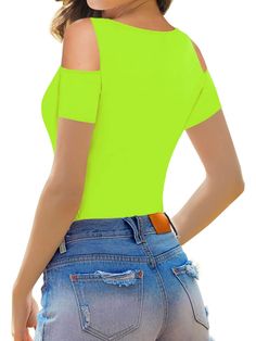 This Elegant Short Sleeve Top combines modern style with comfort, perfect for those who value a sleek, minimalistic look. Featuring a distinctive cut-out design, it stands out as an ideal option for casual and semi-formal events. Features: Material: Made from a soft, stretchable fabric blend that balances comfort and durability. Special Features: Features a distinctive cut-out and a deep V-neckline for an elegant appearance. Technical Specifications: Slim fit design to enhance the silhouette whi Jumpsuit Winter, Cut Out Design, Dress Robes, Knit Set, Cozy Knits, Blazer Coat, Short Sleeve Top, V Neck Tops, Jeans Dress