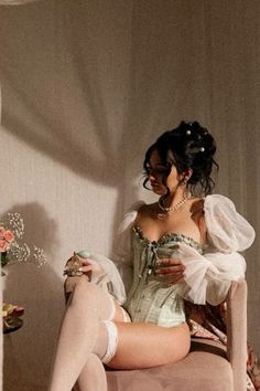 THIS IS NOT MINE PLEASEE Vintage Corset Photoshoot, Corset Dress Photoshoot, Creative Photo Shoot Ideas For Women, Photoshoot Ideas For Portfolio, Babydoll Photoshoot Ideas, Self Budior Photoshoot, Inspo Photoshoot Ideas, Model Inspo Photoshoot, Alluring Photoshoot