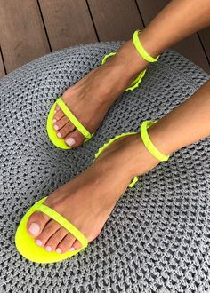 Outfit For A Walk, Best Travel Sandals, Flat Strappy Sandals, Travel Sandals, White Sandal, Yellow Sandals, Strappy Sandals Flat, Comfy Outfit, Mommy And Me Outfits