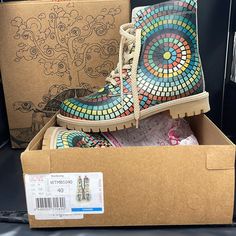 Brand New In Box Hiking Style Boot By Goby Is Famous For Funky Styles And Colors Made In Turkey Style: Wtmb1040 Size: Multiple Sizes Geometric Multi Colors Design. Brand New And Authentic, So Buy With Confidence. Comes From Pet/Smoke Free Environment. Thank You For Sharing And Your Visit. Casual Multicolor Boots With Flat Heel, Casual Multicolor Flat Heel Boots, Bohemian Multicolor Boots For Spring, Target Patchwork Boots, Bohemian Multicolor Boots For Festivals, Boho Boots Miggon 🛍️, Trendy Multicolor Ankle-high Boots, Multicolor Embroidered Leather Boots, Hiking Style