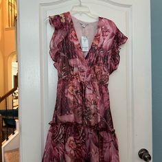 Nwt - Excellent Condition Pink Flowy Midi Dress For Date Night, Flowy Pink Midi Dress For Date Night, Casual Pink Maxi Dress For Date Night, Pink Midi Dress For Vacation, Pink Sundress Midi Dress For Date Night, Modern Victorian, Guess Dress, Womens Dresses, Cream