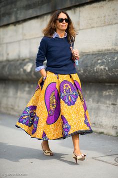 Gastro Chic: The Latest Trends in Food and Fashion, in New York and Beyond Winter Mode Outfits, Mode Prints, Colorful Skirt, African Chic, Afro Fashion, Walking Down The Street, Afrikaanse Mode, Stella Jean, Altered Couture