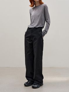 HIDE LINE WIDE PANTS_BLACK Classic Black Pants With Loose Fit, Classic Black Loose Fit Pants, Black Pants With Loose Fit Straight Leg, Black Straight Work Pants For Fall, Black Work Pants For Fall, Black Relaxed Fit Bottoms For Business Casual, Black Straight Work Pants For Spring, Classic Black Cotton Work Pants, Classic Black Cotton Pants