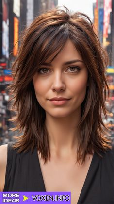 Haïr Style Medium Hair 2023, Shoulder Length Hair Layered With Bangs, Idea For Haircut, Womens Hairstyles For Thick Hair, Angled Bangstyle Hair Medium, Choppy Layers For Medium Length Hair, Choppy Layered Long Hair, Fringe Shag Hair, Shoulder Length Hair With Lots Of Layers