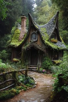 Witch House Architecture, Witch’s House, Witch’s Cottage, Witch Hut Interior, Witch Home Decor Ideas, Witchy House Exterior, Fairytale Cottage Aesthetic, Witch House Aesthetic, Witches Cabin